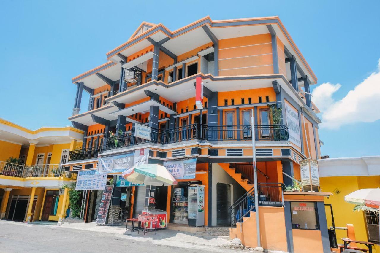 Oyo 1351 Tanggulasi Resto & Residence Syariah Magetan Екстериор снимка
